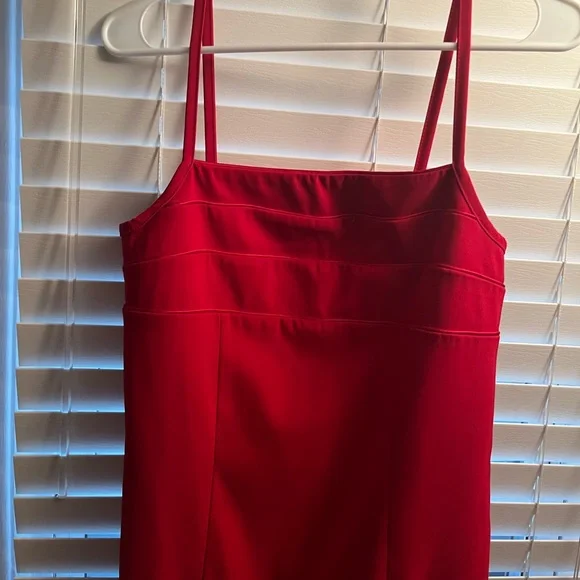 Spaghetti strap red dress - Picture 2 of 7